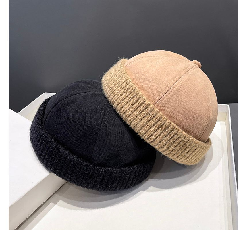 Plain Hat Docker