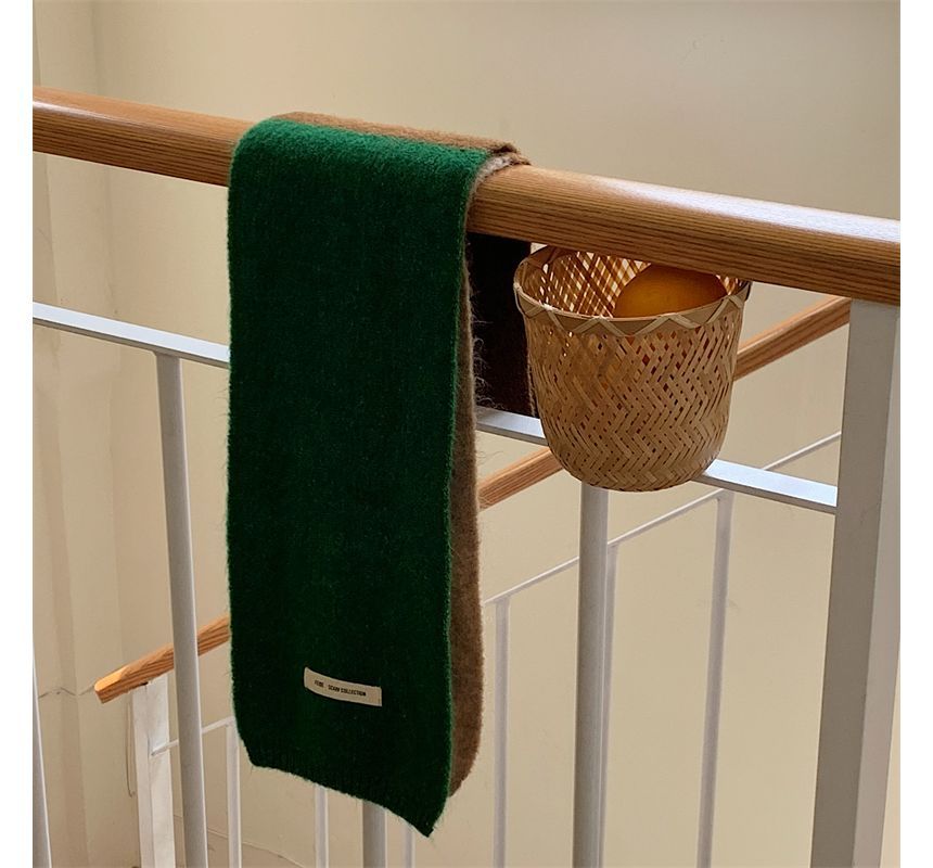 Color Knit Scarf Applique Block Lettering