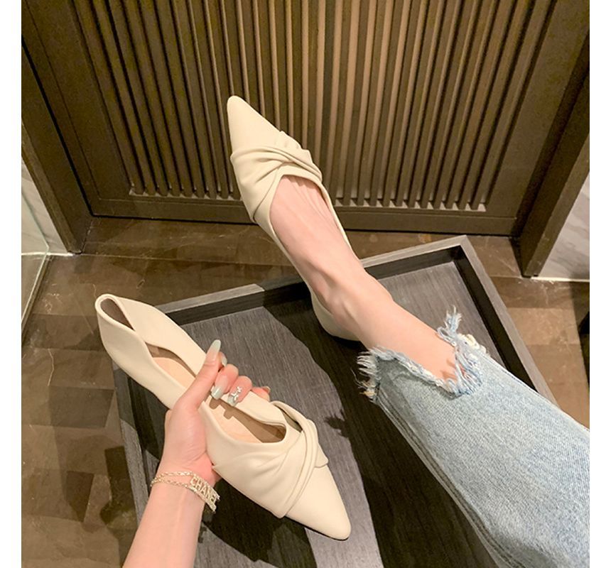 Knotted Flats Pointed-Toe