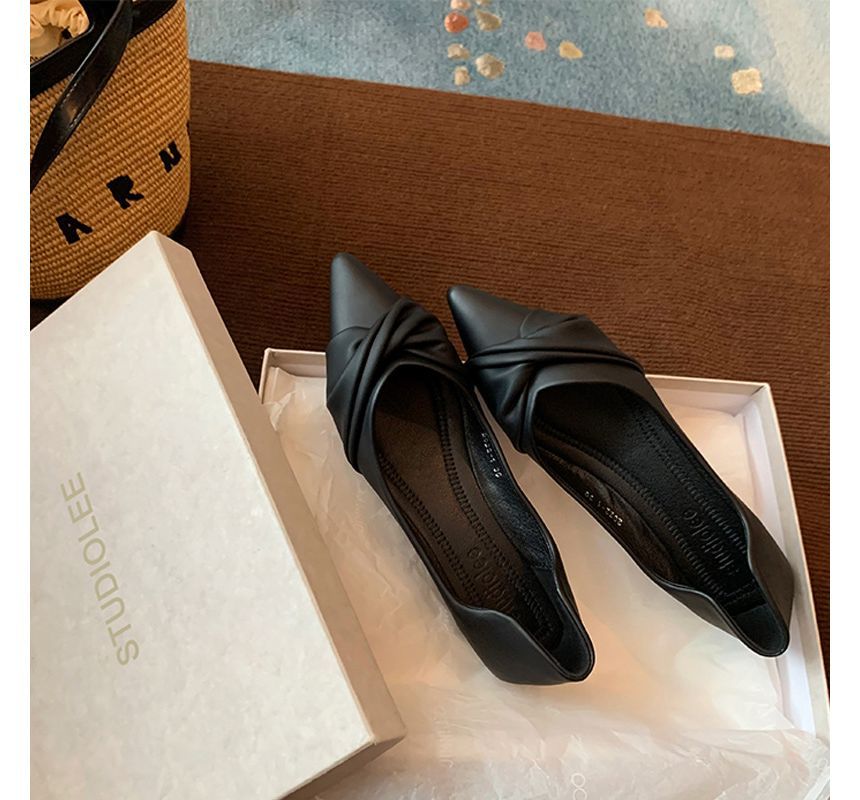 Knotted Flats Pointed-Toe