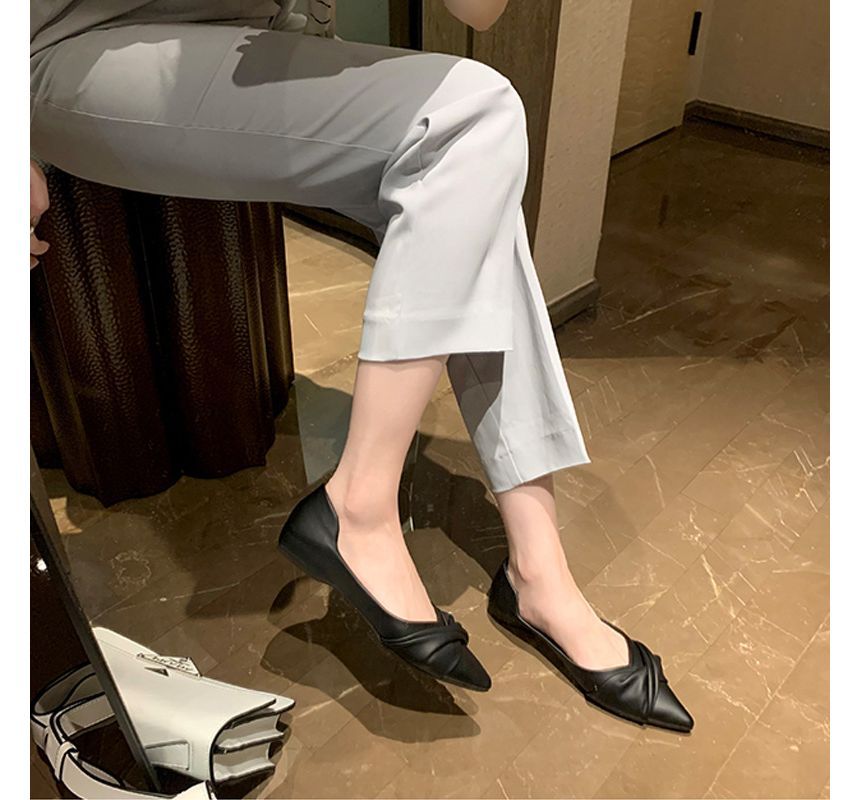 Knotted Flats Pointed-Toe