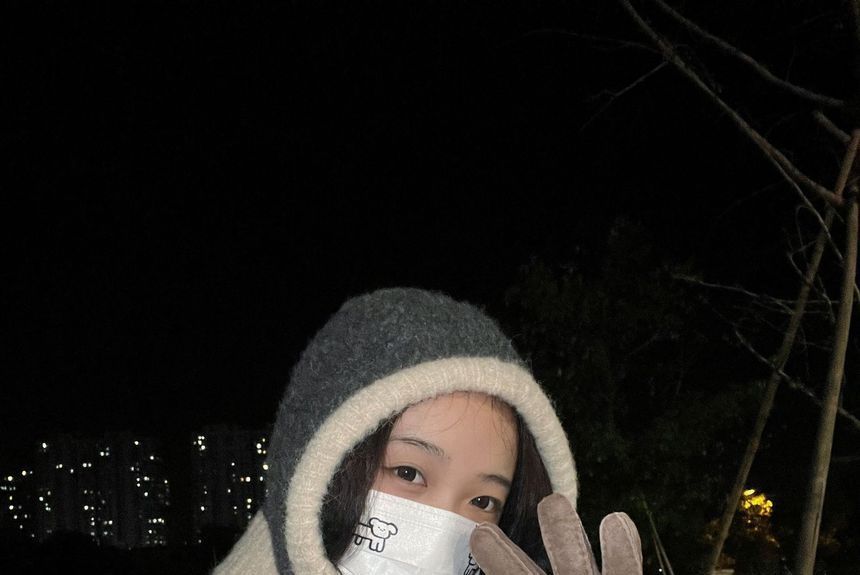 Knit Hat Two-Tone Balaclava