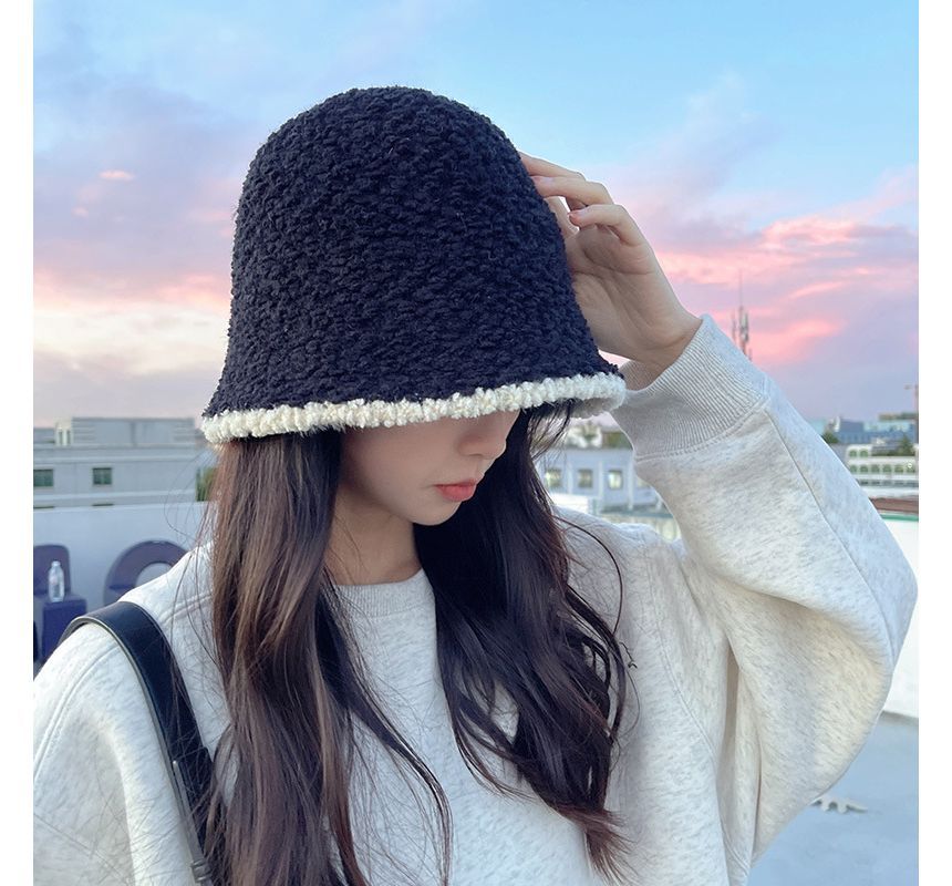 Trim Contrast Bucket Shearling Faux Hat
