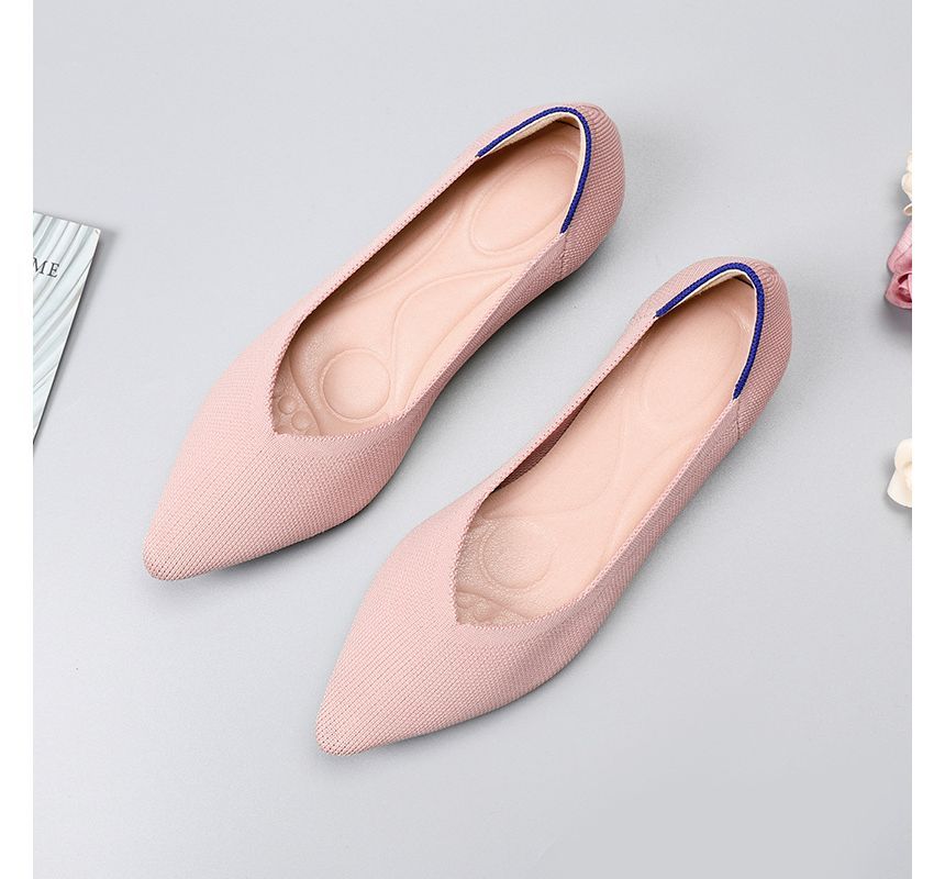 Pointy-Toe Flats Knit