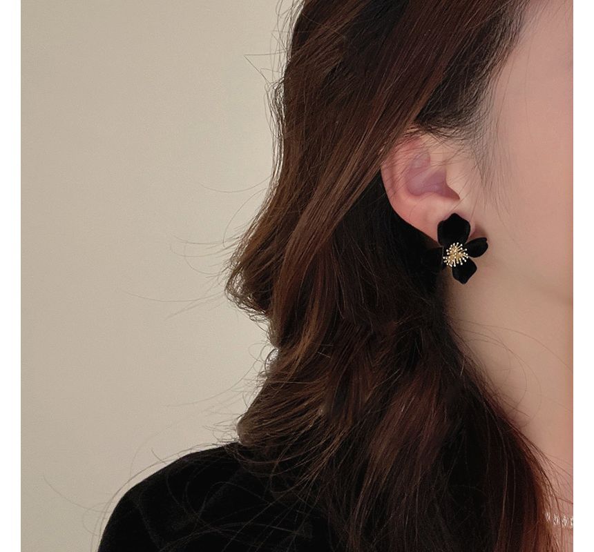 Alloy Flower Flocking Earring