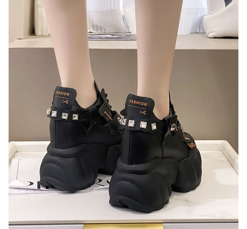 Sneakers Studded Platform