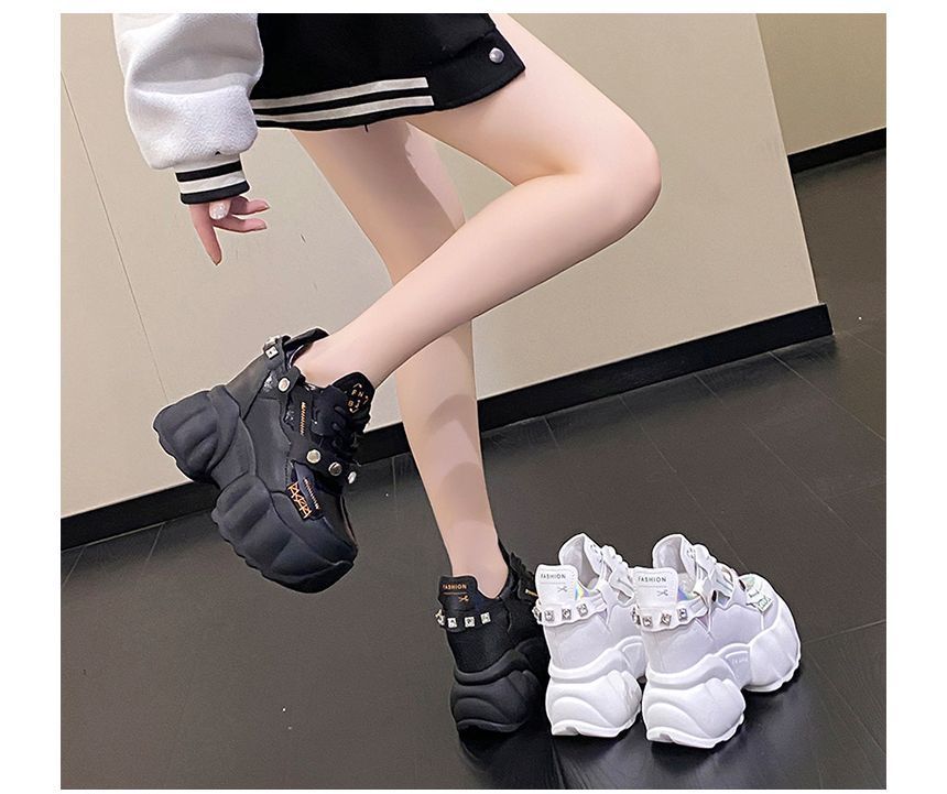 Sneakers Studded Platform