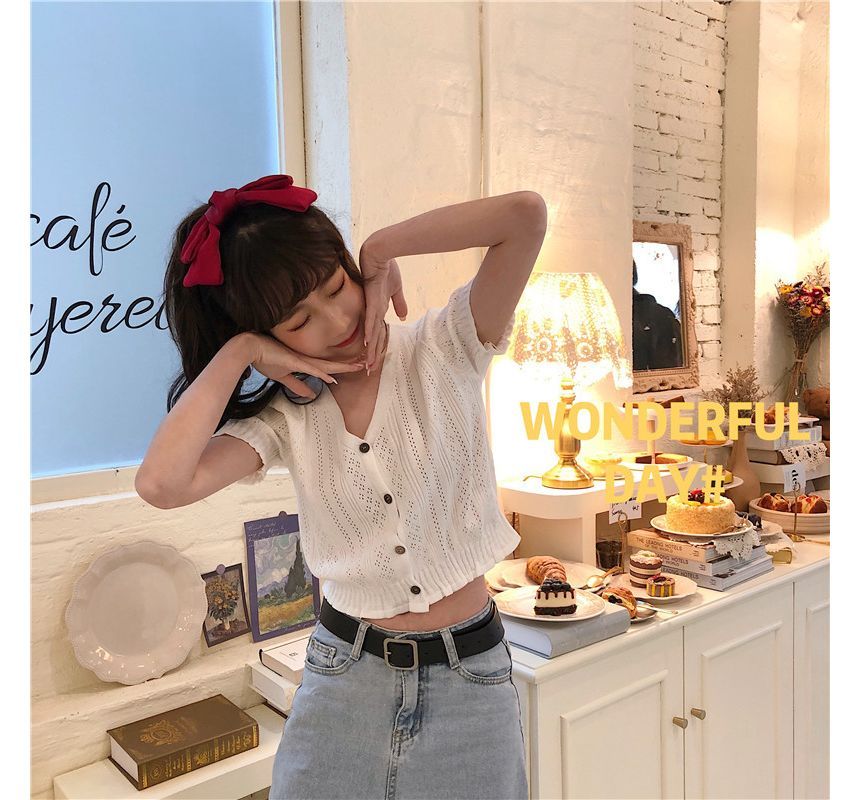 V-Neck Button-Up Knit Top Perforated Short-Sleeve