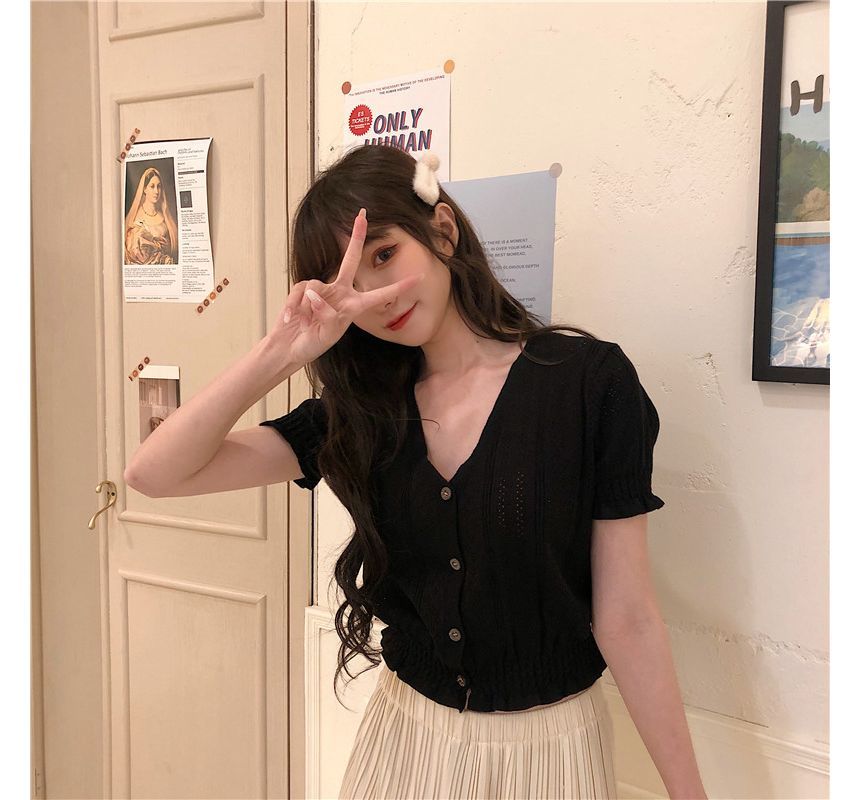 V-Neck Button-Up Knit Top Perforated Short-Sleeve