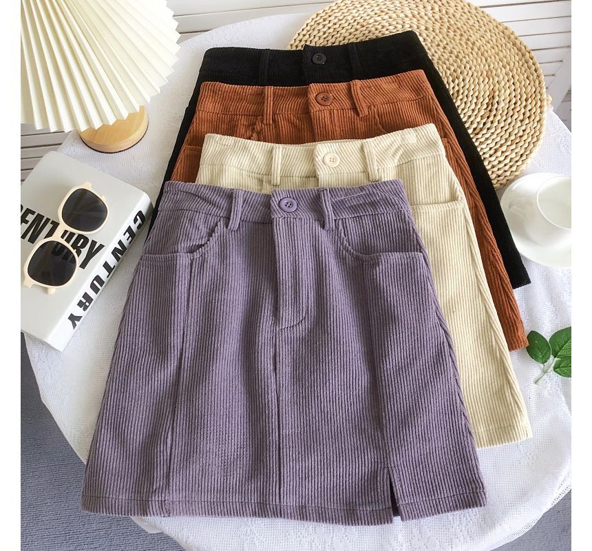 Cord-Shorts mit weitem Bein und hoher Taille