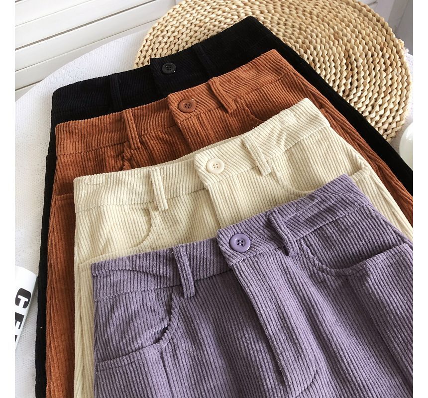 Cord-Shorts mit weitem Bein und hoher Taille