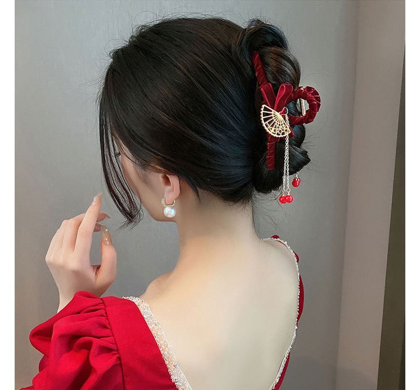 Alloy Fan Velvet Hair Claw