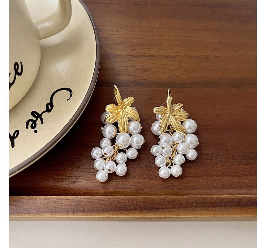 Drop Faux Pearl Grape Earring