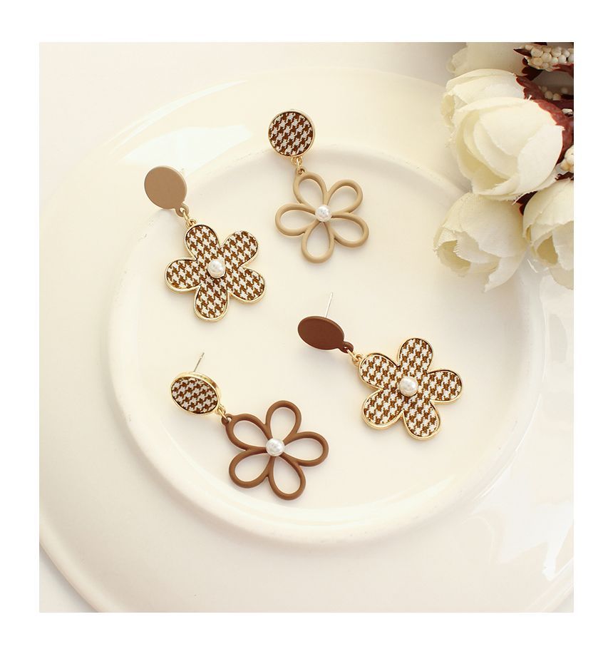 Earring Dangle Alloy Asymmetrical Houndstooth Floral
