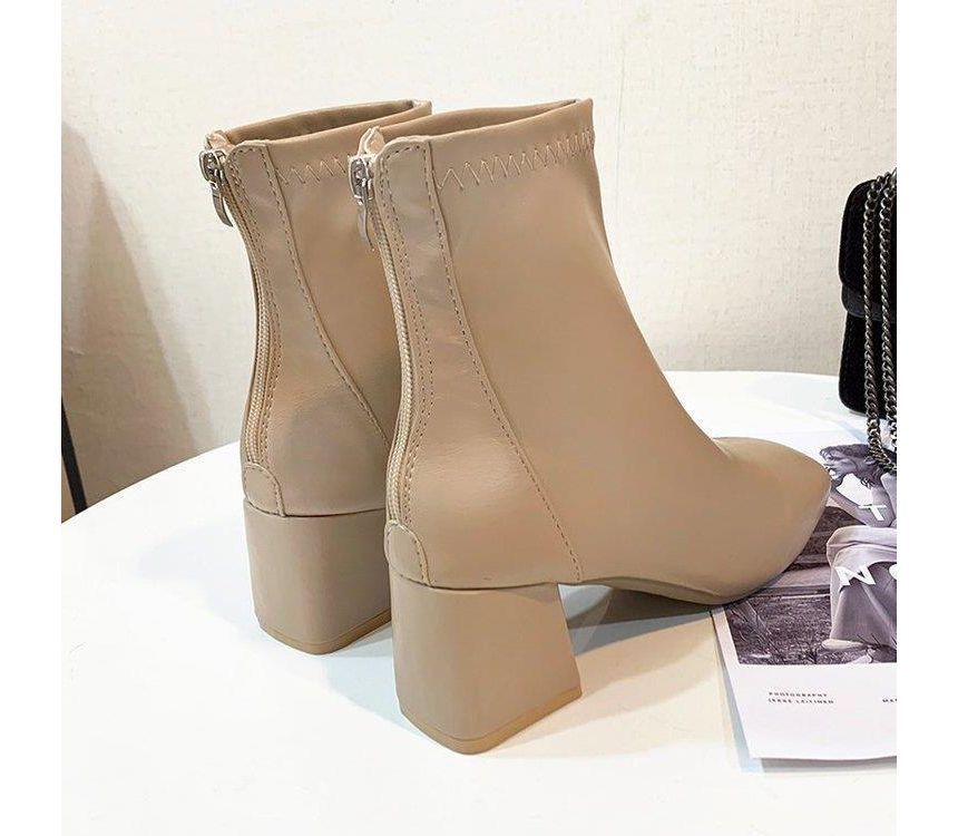 Short Chunky Boots Heel Plain