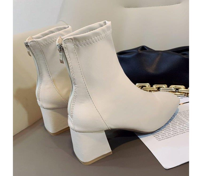 Short Chunky Boots Heel Plain