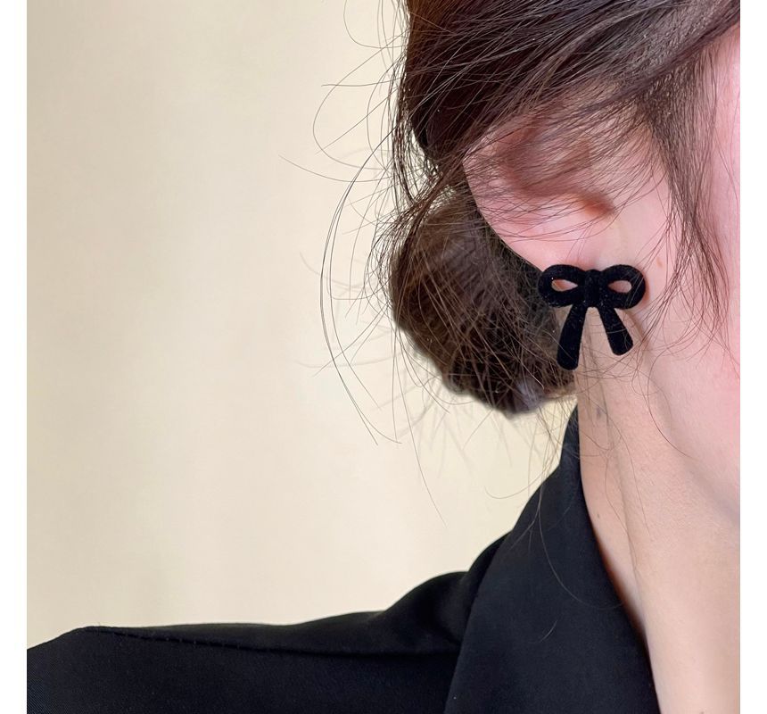 Stud Earring Flocking Bow