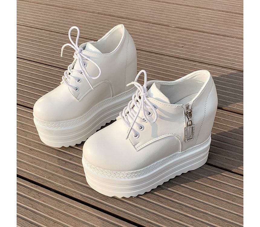 Ups Lace Hidden Wedge Platform