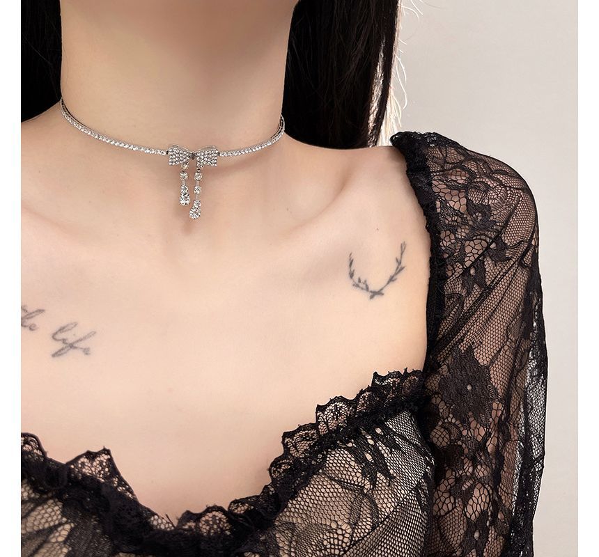 Alloy Bow Choker Rhinestone