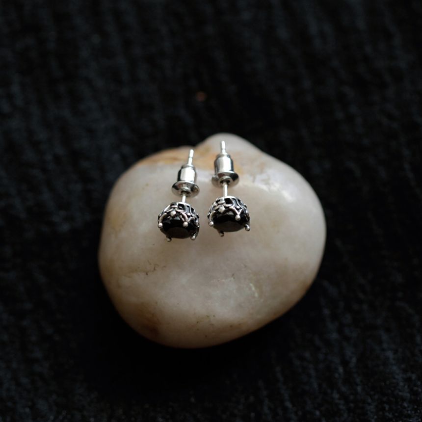 Stud Rhinestone Ear