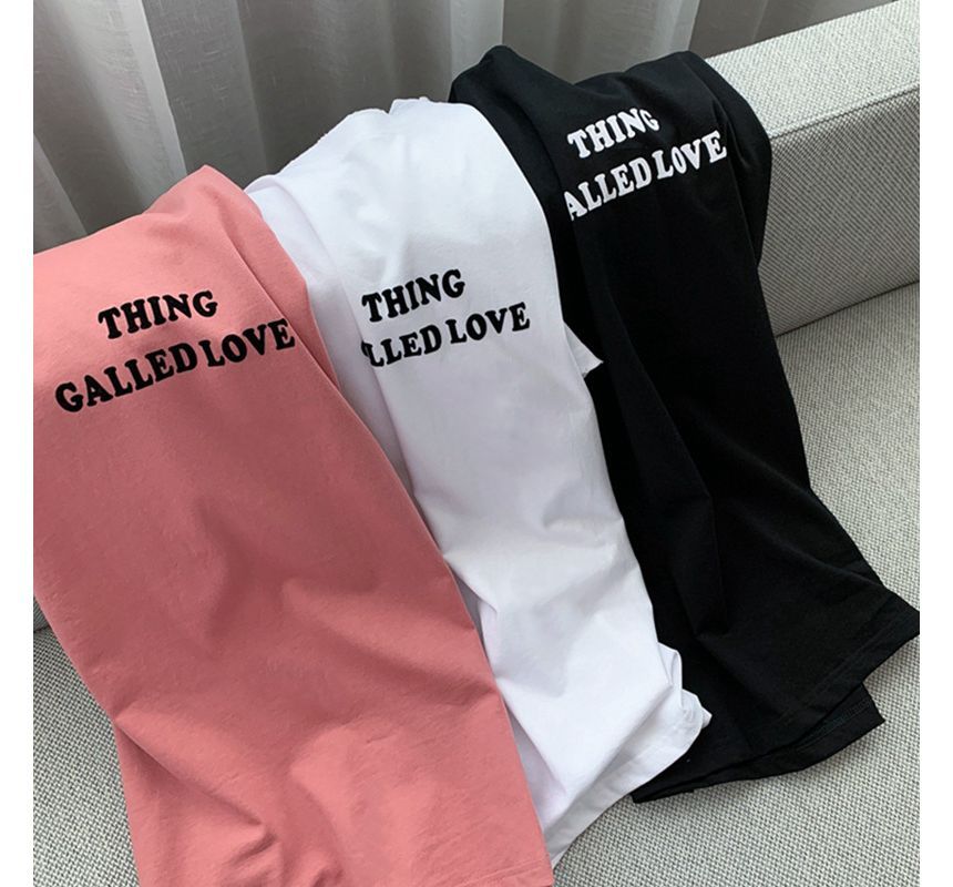 Short-Sleeve Lettering Round Tee Neck