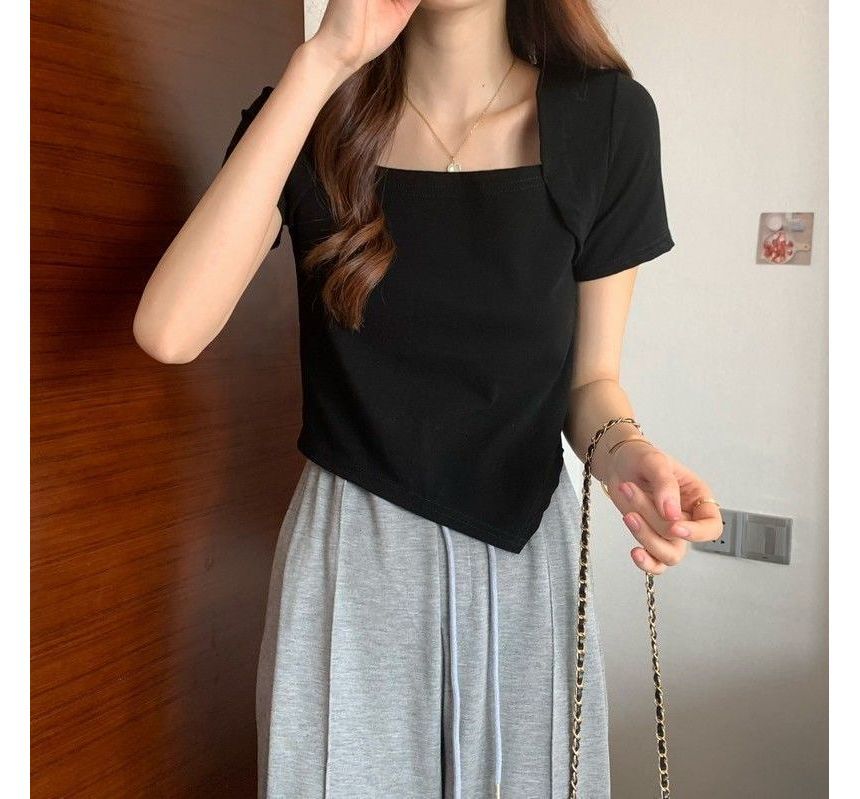 Irregular Square Short-Sleeve Cropped Neck T-Shirt