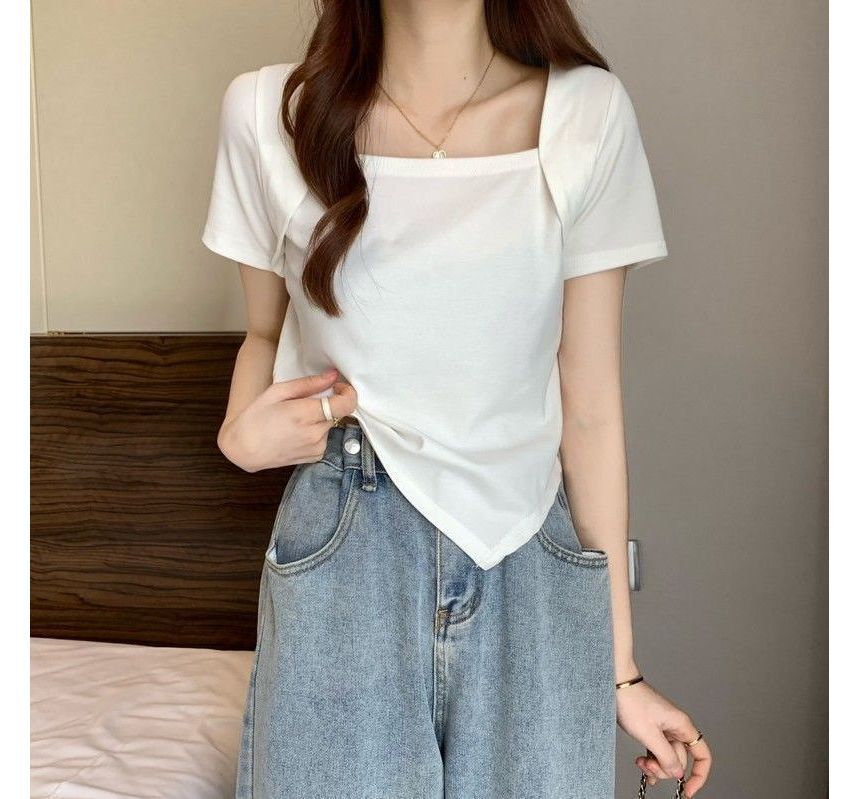 Irregular Square Short-Sleeve Cropped Neck T-Shirt