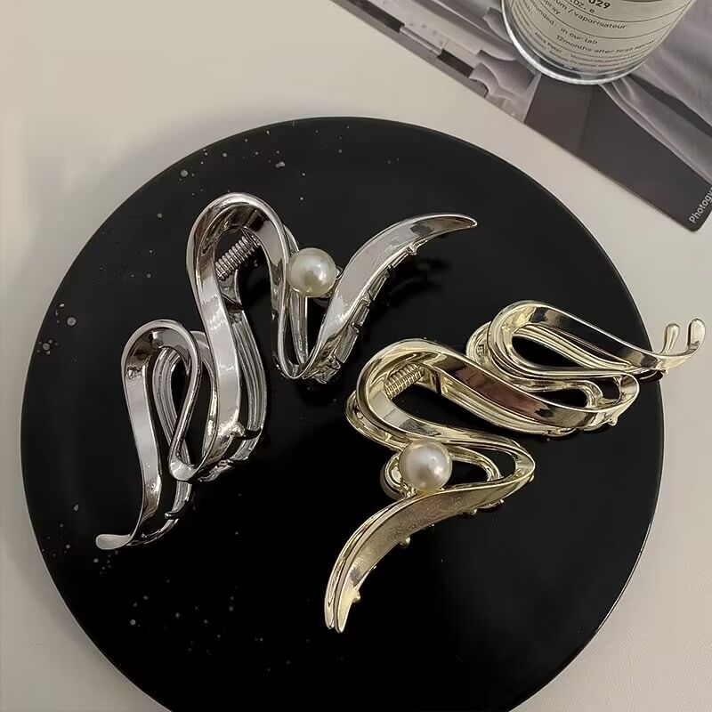 Pearl Hair Claw Faux
