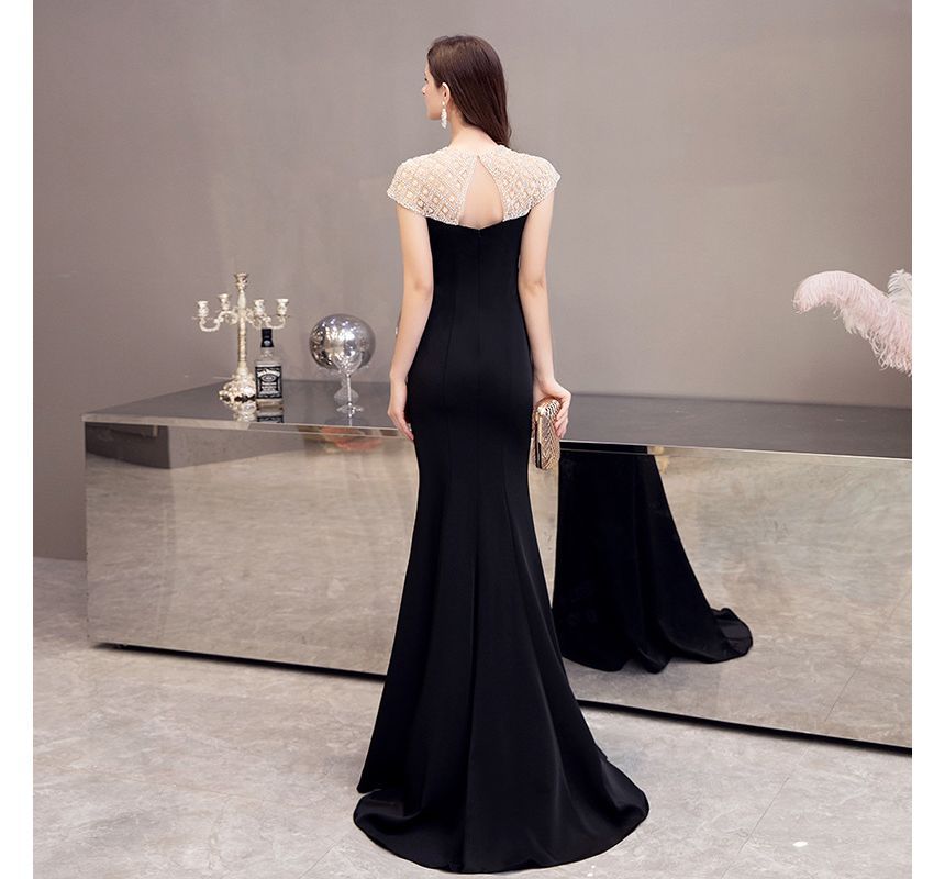 Short-Sleeve Two Tone Mermaid Evening Gown
