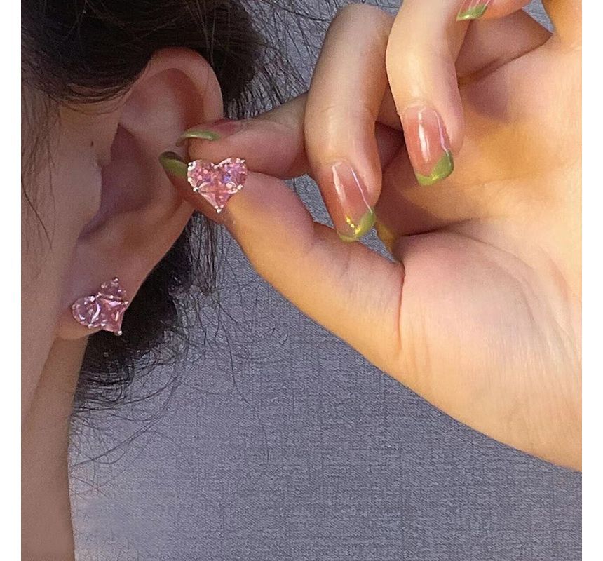 / Rhinestone Stud Clip-On Heart Earring
