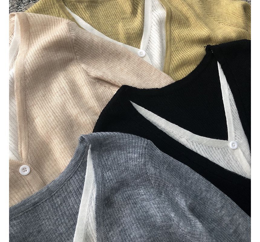 V-Neck Two Knit Two-Piece Top Tone Button-Up Mock Long-Sleeve