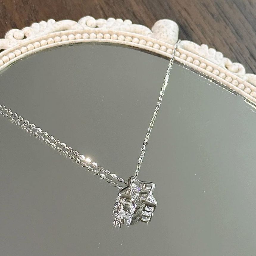 Choker Alloy Star Pendant