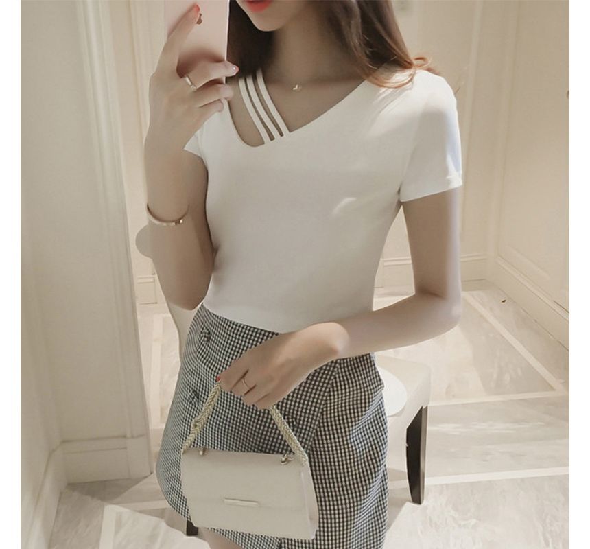 Tee Strappy Asymmetrical Short-Sleeve Plain V-Neck