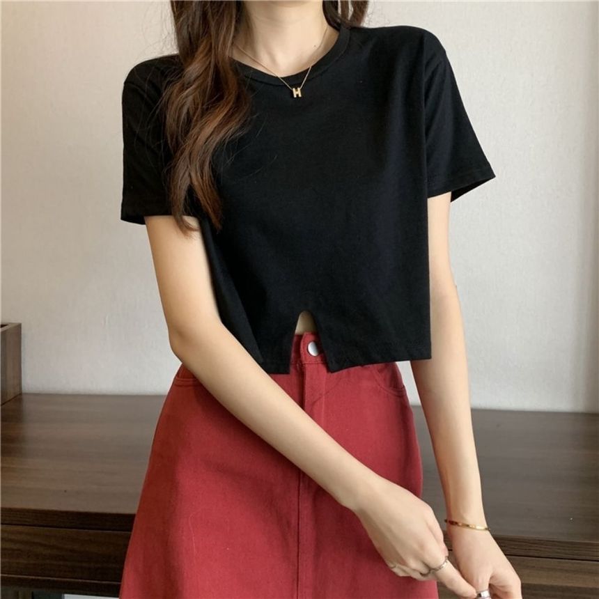 Tee Neck Round Plain Short-Sleeve Buttoned