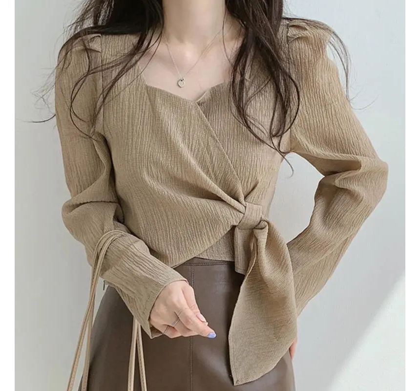 Blouse Puff-Sleeve Sweetheart-Neckline Tie-Side Plain