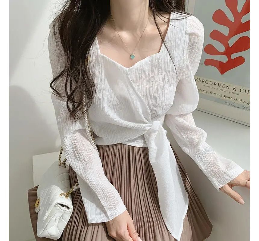 Blouse Puff-Sleeve Sweetheart-Neckline Tie-Side Plain