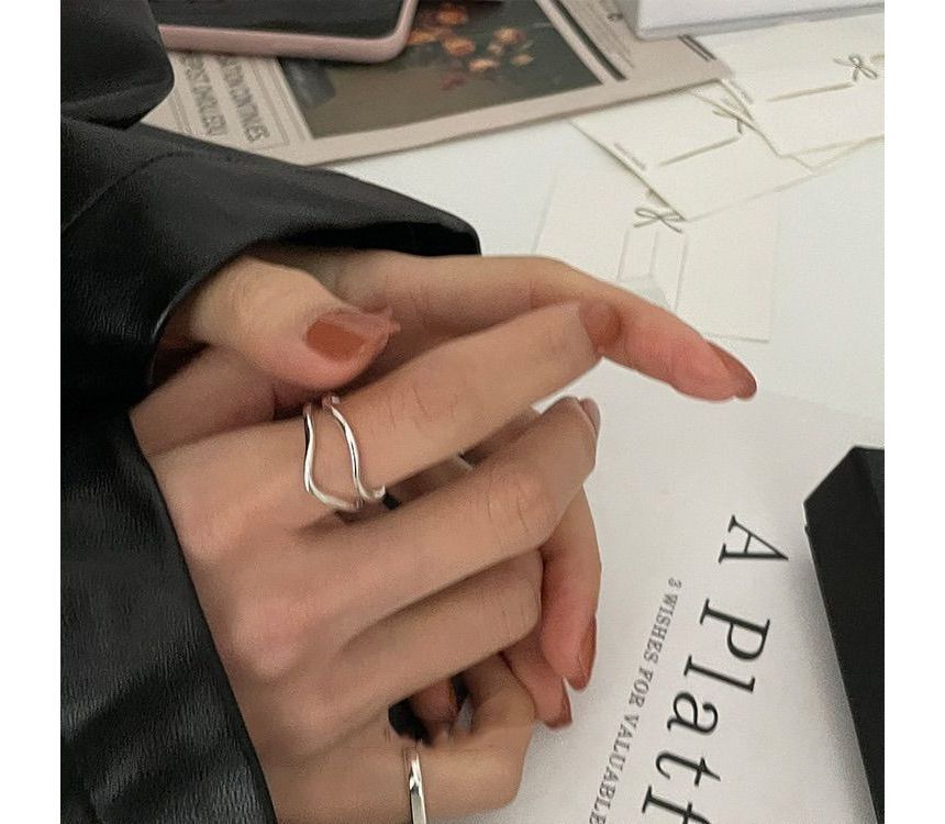 / Ring Alloy Wavy Open Layered Geometric