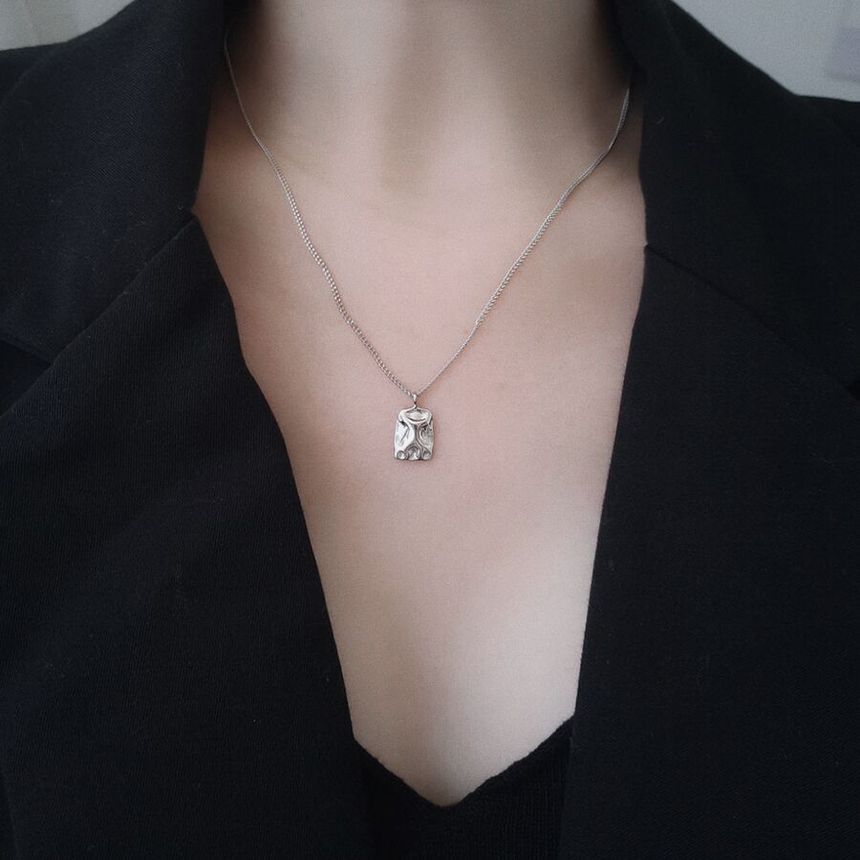 Simple Asymmetrical Necklace