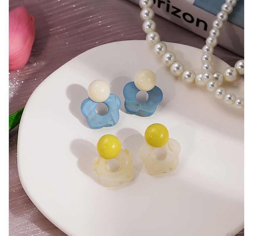 Flower Resin Earring