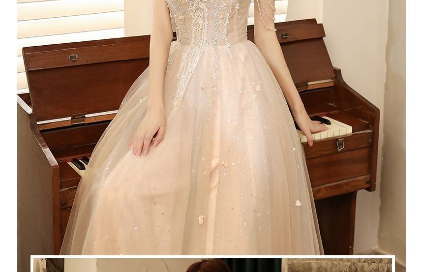 Short-Sleeve V-Neck Lace A-Line Evening Gown