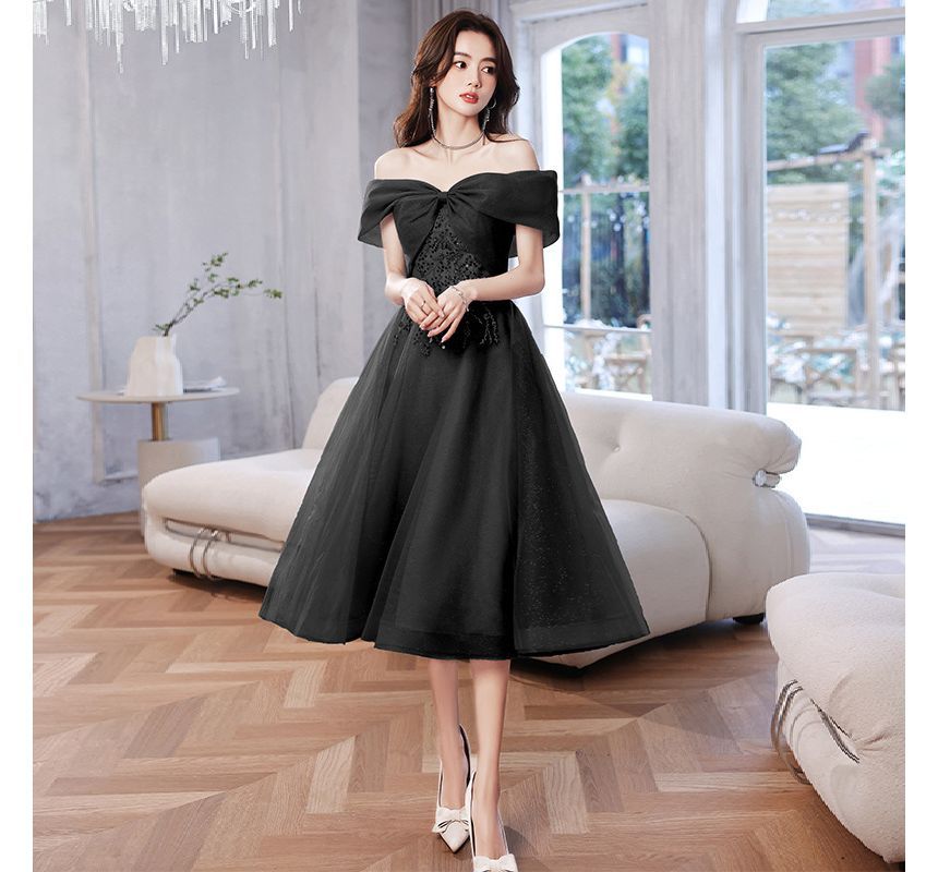 Short-Sleeve Off Shoulder Sequin Beaded Mesh A-Line Evening Gown / Midi Cocktail Dress