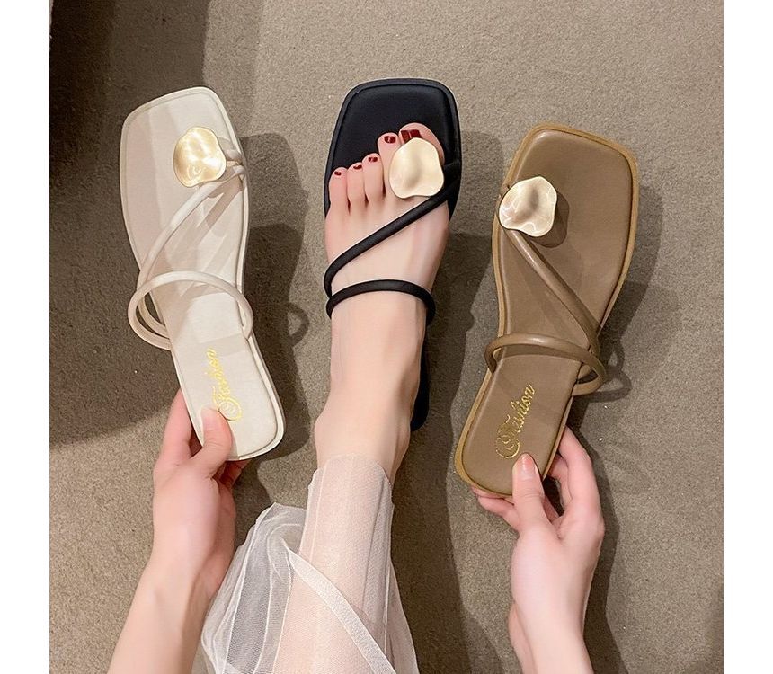 Toe Slide Loop Sandals