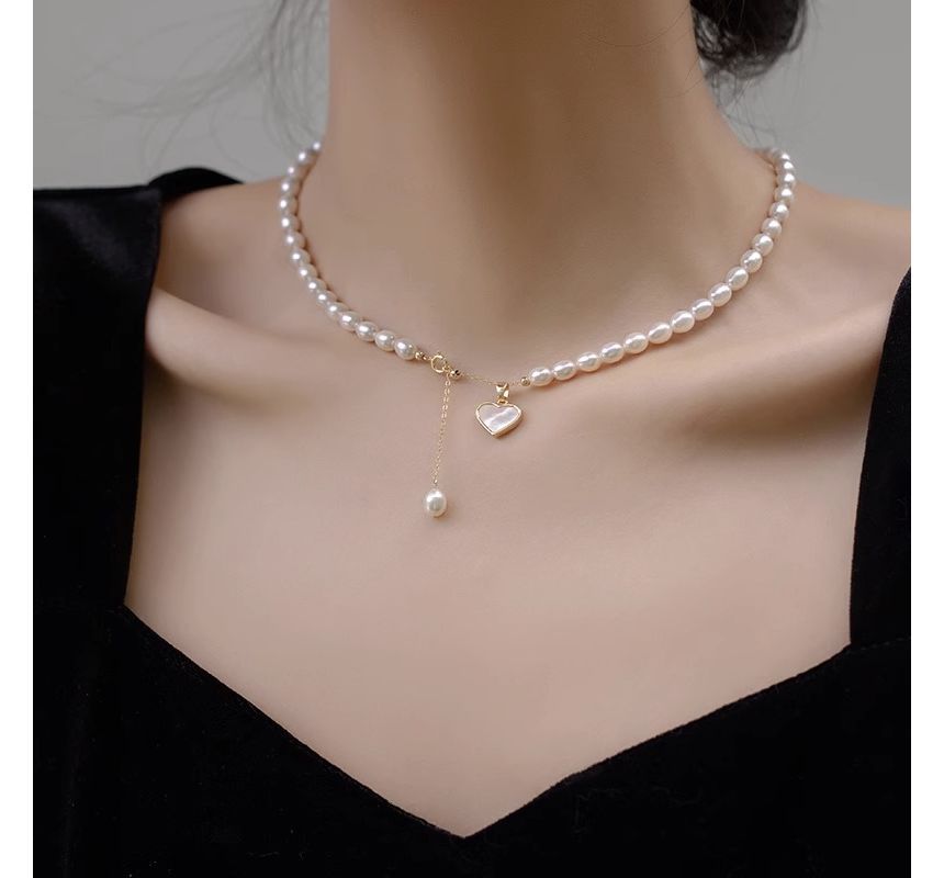 Pearl Shell Pendant Choker Heart Faux