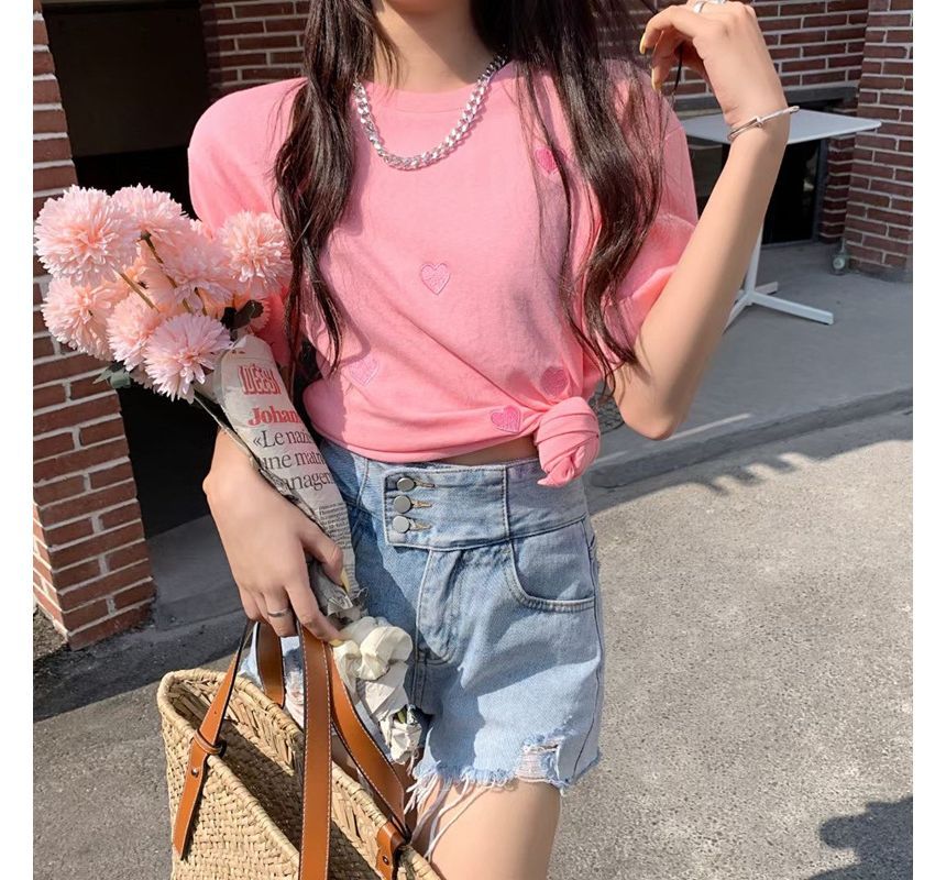 Round Tee Neck Short-Sleeve Heart Embroidered