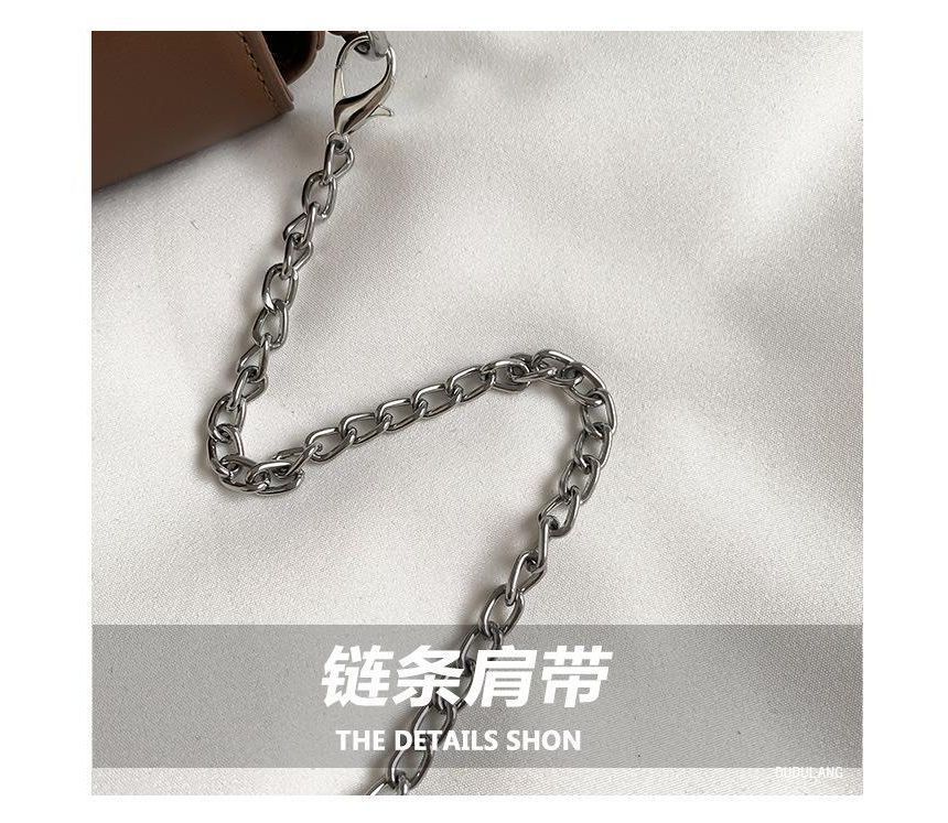 Crossbody Strap Bag Chain Triangle