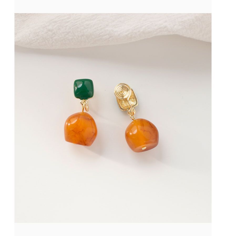 Earring / Drop Geometric On Clip