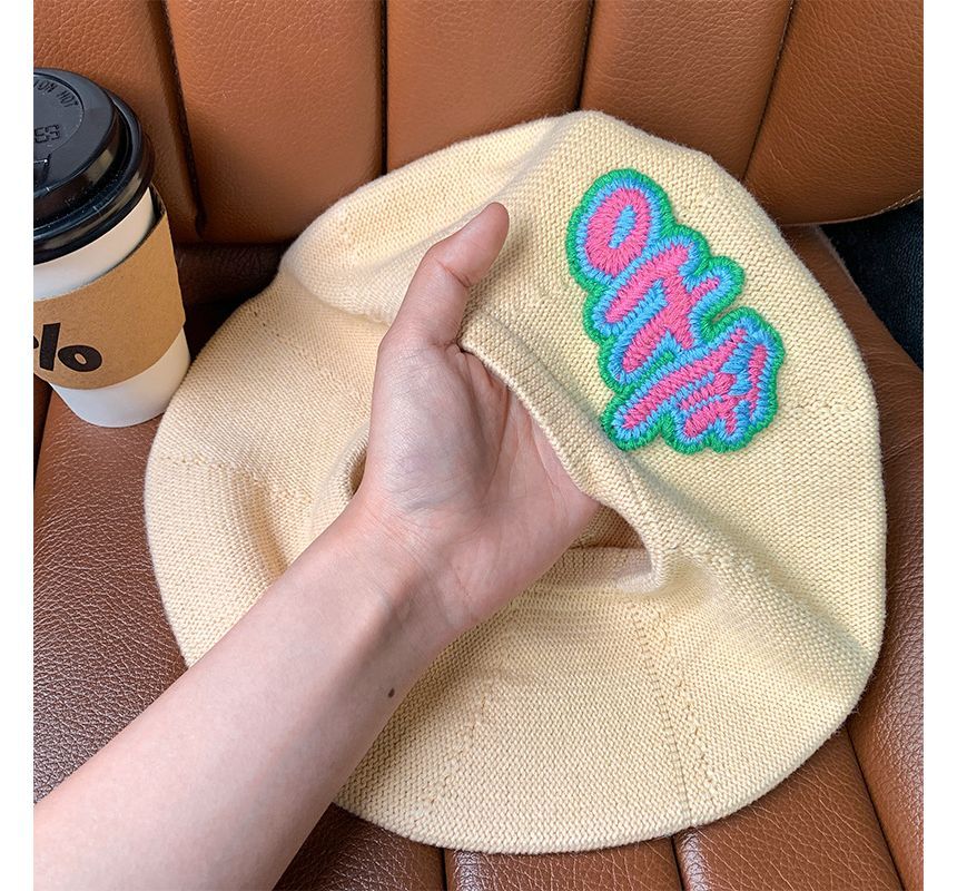 Chinese Characters Applique Knit Beret Hat