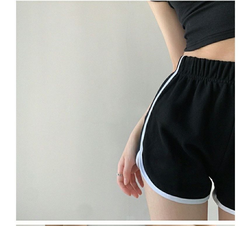 Piped Waist Elastic Shorts