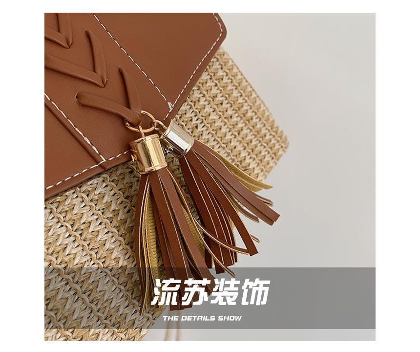 Tassel Detail Straw Flap Crossbody Bag