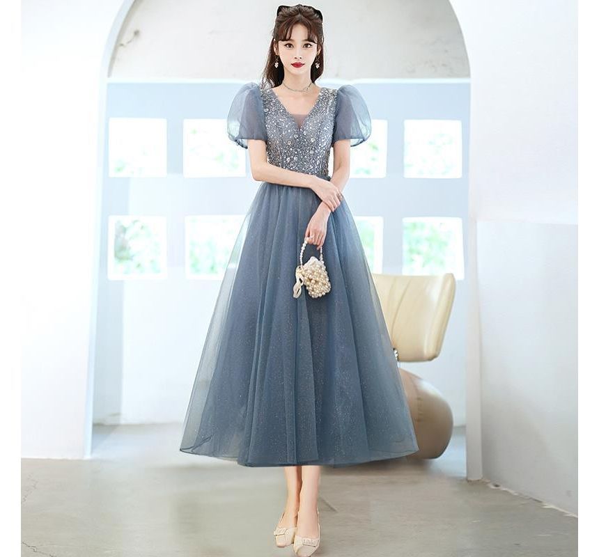 Short-Sleeve V-Neck Mesh A-Line Evening Gown / Midi Evening Dress